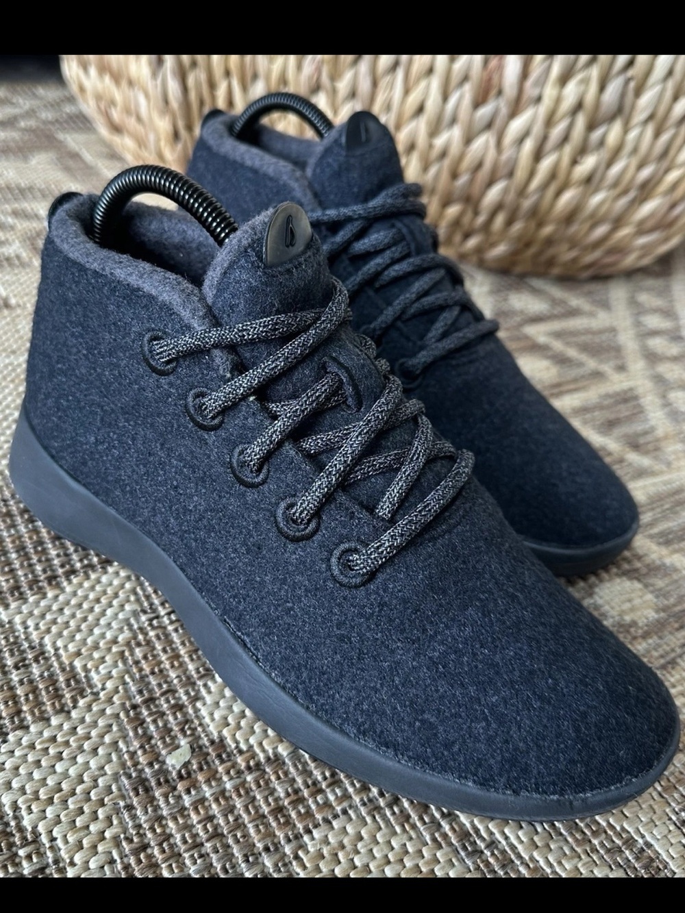 Allbirds Runner-Up Mizzle Mid Shoe WRU Womens Sz 8 Black Classic Water Resistant